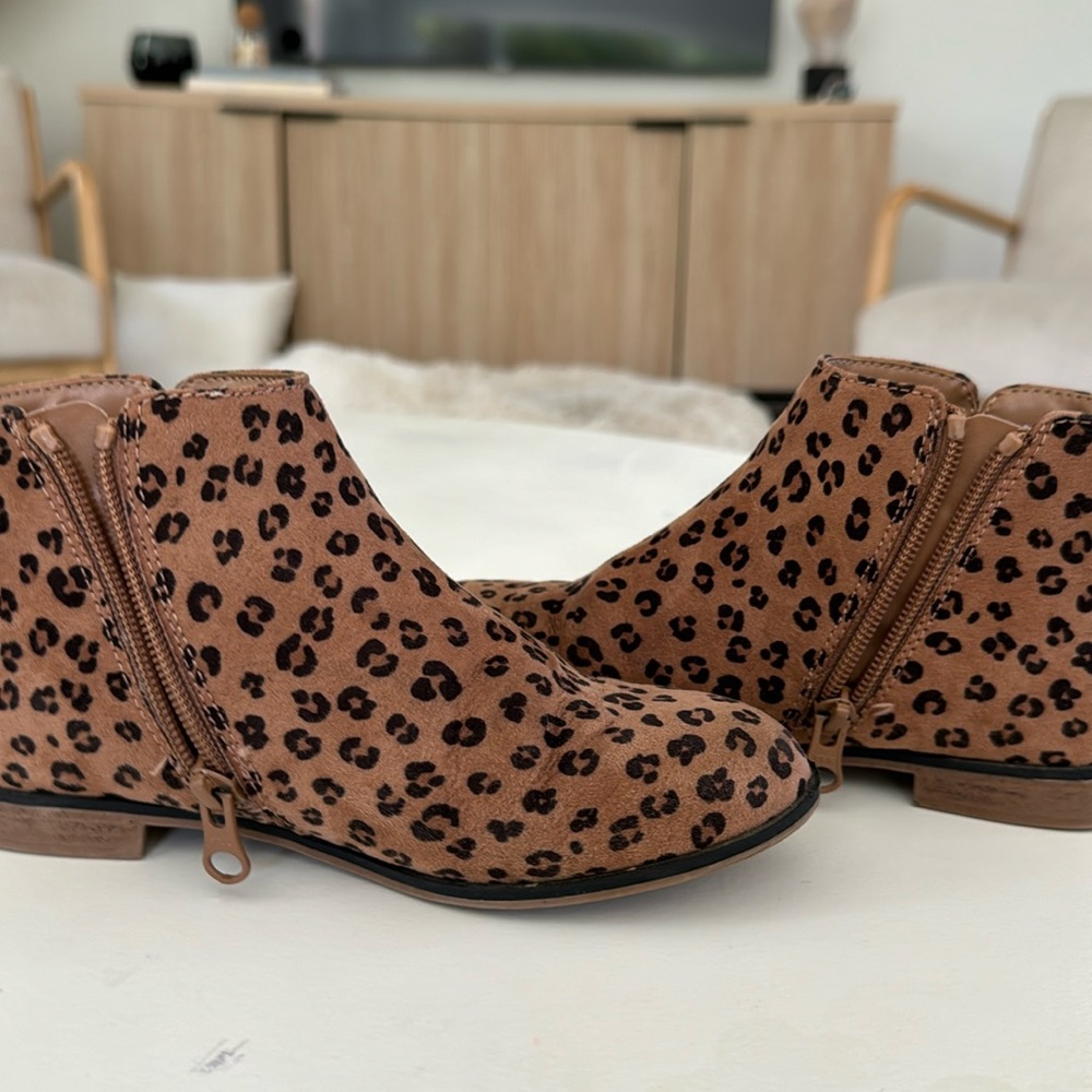 Cheetah print Cat & Jack Ankle Boots- kids size 1